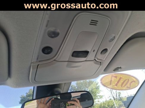 Used 2017 Toyota Prius Two image 11