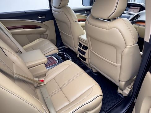 Used 2017 Acura MDX w/ Advance Package FWD image 29