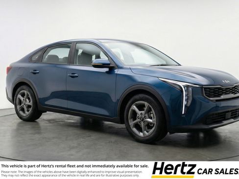 Used 2025 Kia K4 FWD image 1