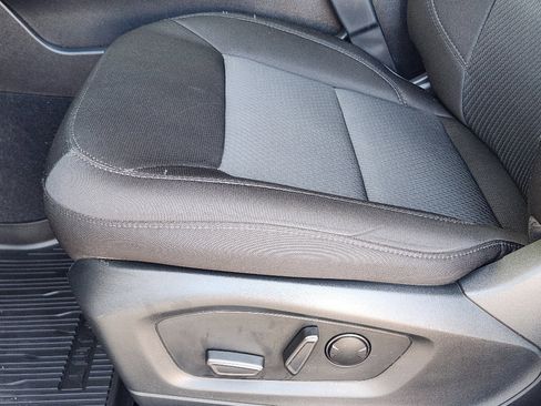 Used 2024 Ford Explorer XLT image 23