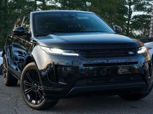 Used 2024 Land Rover Range Rover Evoque S AWD/4WD image 54