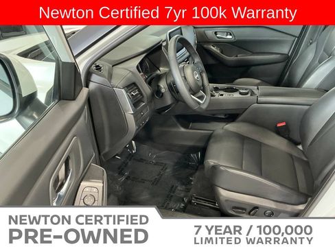 Used 2024 Nissan Rogue SV w/ SV Premium Package AWD/4WD image 7