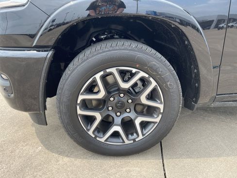 Used 2025 RAM 1500 Laramie w/ Laramie Southwest Edition image 11