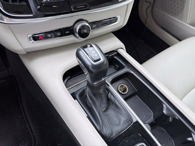Used 2018 Volvo S90 T5 Momentum w/ Convenience Package AWD/4WD image 25