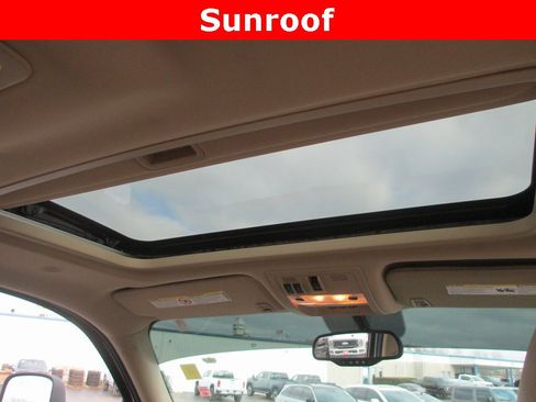 Used 2014 GMC Sierra 2500 Denali w/ Suspension Package, Off-Road image 15