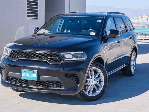 Used 2024 Dodge Durango GT RWD image 1