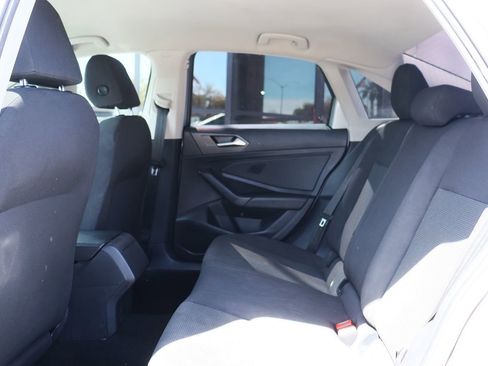 Used 2019 Volkswagen Jetta SE image 26