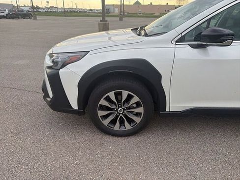 Used 2024 Subaru Outback Limited image 11