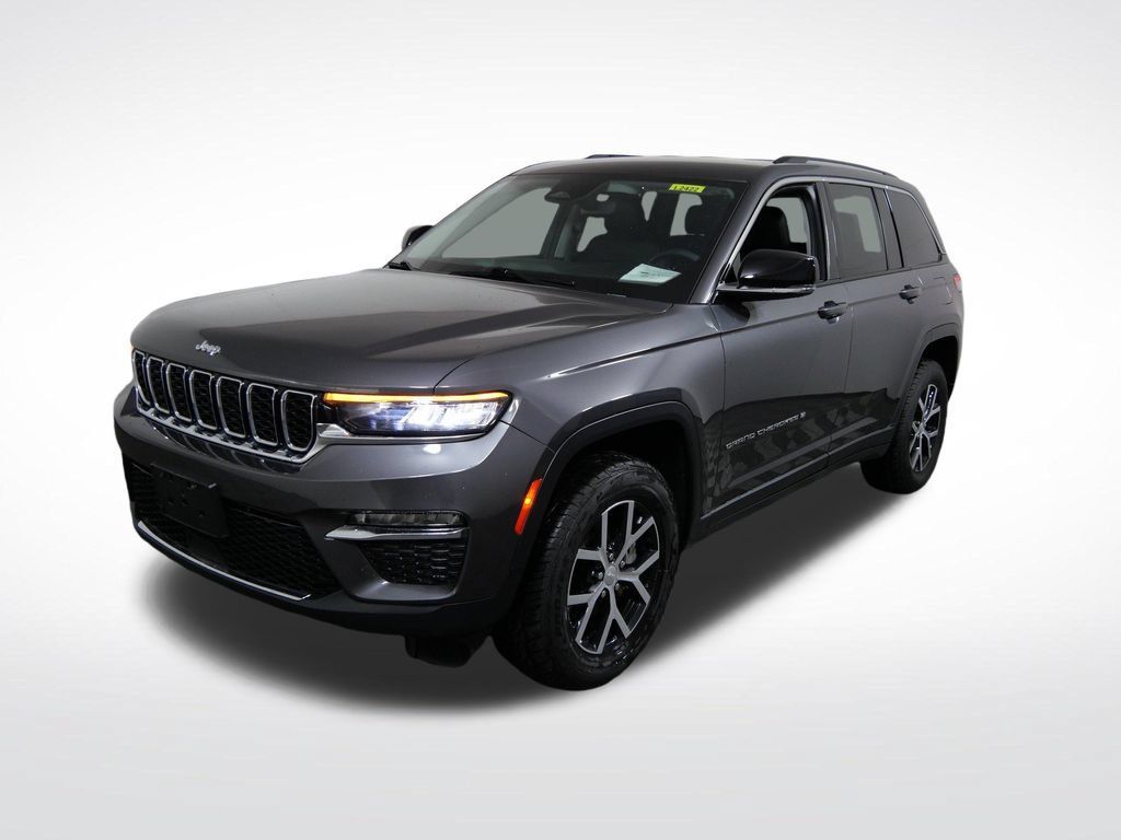 Used 2023 Jeep Grand Cherokee Limited AWD/4WD image 9