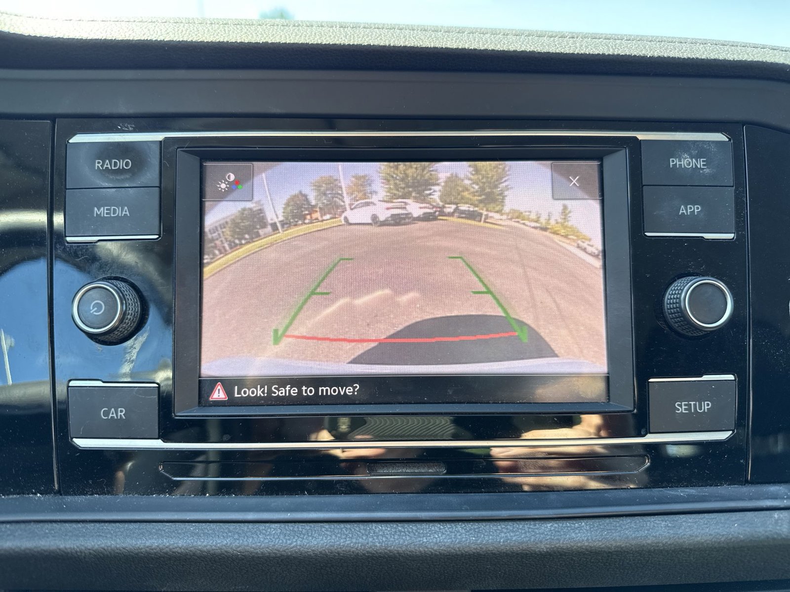 Used 2019 Volkswagen Jetta S w/ Driver Assistance Package FWD image 18