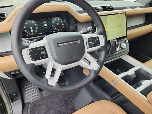 New 2026 Land Rover Defender 110 X-Dynamic SE image 14