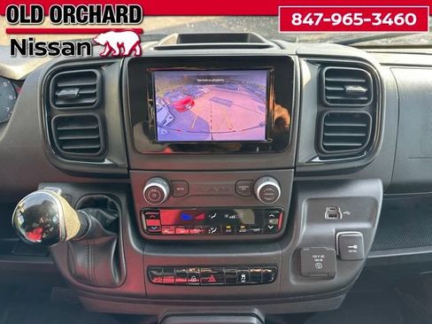 Used 2025 RAM ProMaster 2500 w/ Convenience Group FWD image 17