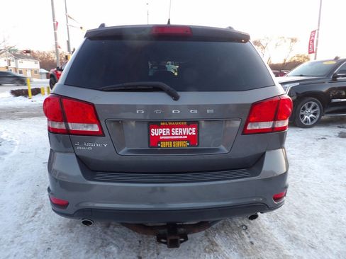 Used 2012 Dodge Journey SXT w/ Flexible Seating Group image 4