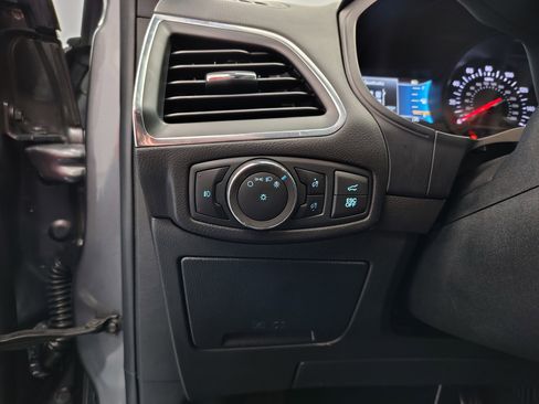 Used 2023 Ford Edge ST image 47