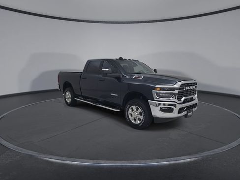 New 2026 RAM 2500 Big Horn AWD/4WD image 3