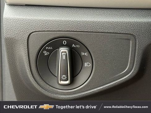 Used 2022 Volkswagen Atlas Cross Sport SE AWD/4WD image 24