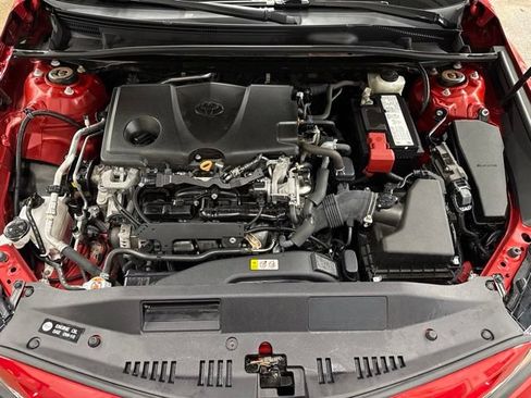 Used 2020 Toyota Camry SE FWD image 28