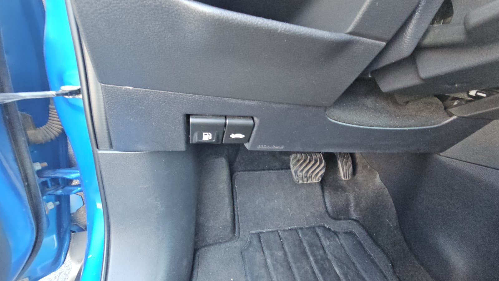 Used 2023 Nissan Kicks SR FWD image 22