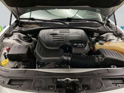 Used 2020 Chrysler 300 S AWD/4WD image 13