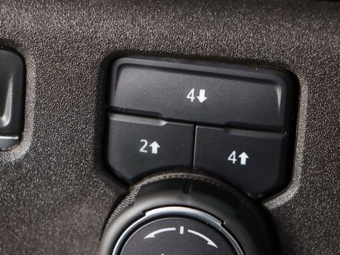 Used 2024 Chevrolet Silverado 3500 LT image 22