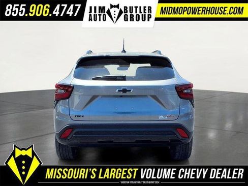 New 2026 Chevrolet Trax RS w/ Driver Confidence Package FWD image 18