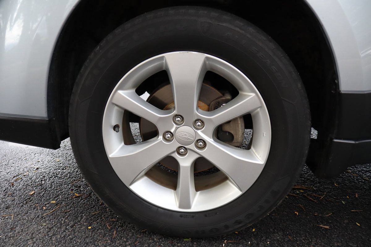 Used 2013 Subaru Outback 2.5i Premium AWD/4WD image 41