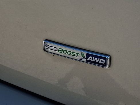 Used 2017 Ford Edge SE image 29