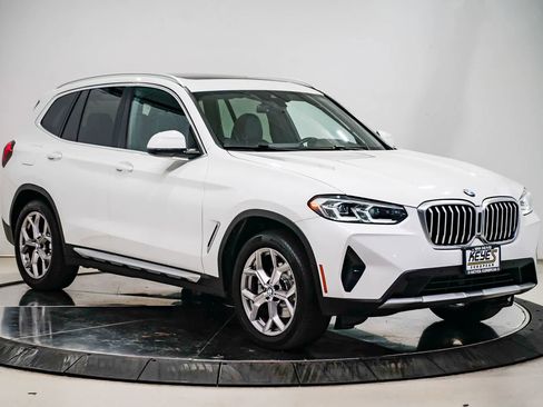 Used 2022 BMW X3 xDrive30i w/ Convenience Package AWD/4WD image 5