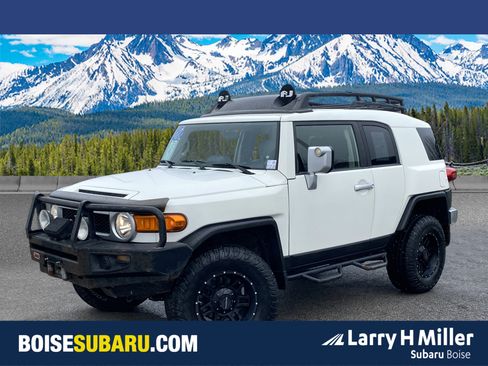 Used 2012 Toyota FJ Cruiser 4WD w/ Convenience Pkg image 1