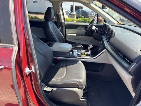 Used 2022 Kia Carnival LX FWD image 10