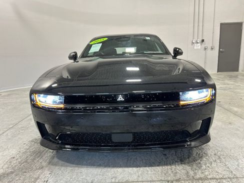 Used 2025 Dodge Charger R/T w/ Quick Order Package 25M R/T image 3
