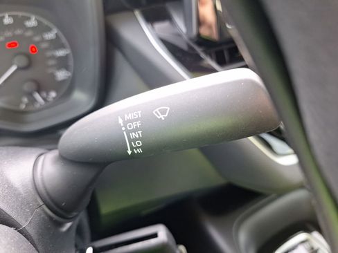 Used 2023 Toyota Corolla LE image 24