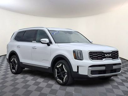 Used 2023 Kia Telluride S