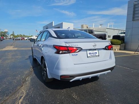 New 2025 Nissan Versa SR w/ Trunk Package image 3