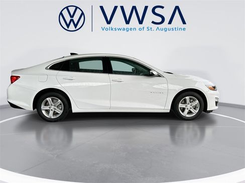 Used 2024 Chevrolet Malibu LS w/ Driver Confidence Package image 8