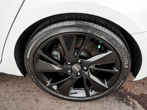 Used 2023 Genesis G70 2.0T w/ Sport Prestige Package AWD/4WD image 7