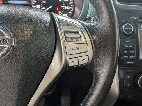 Used 2015 Nissan Altima 2.5 SV w/ Convenience Package FWD image 14