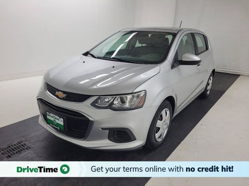 Used 2020 Chevrolet Sonic LT FWD image 1