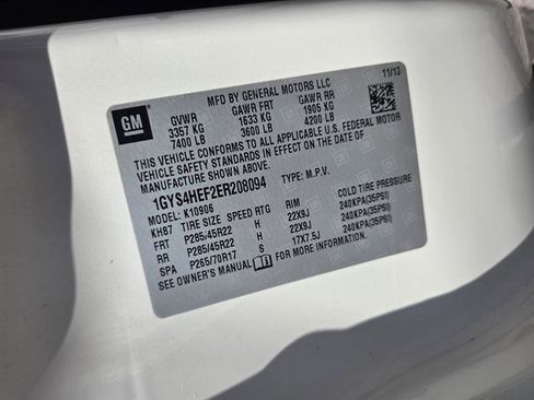 Used 2014 Cadillac Escalade ESV Luxury AWD/4WD image 15