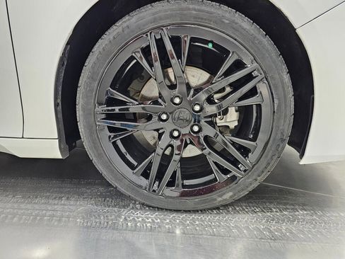 Certified 2021 Honda Accord Touring image 9