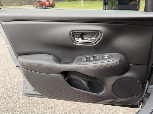 Used 2024 Honda HR-V Sport image 16