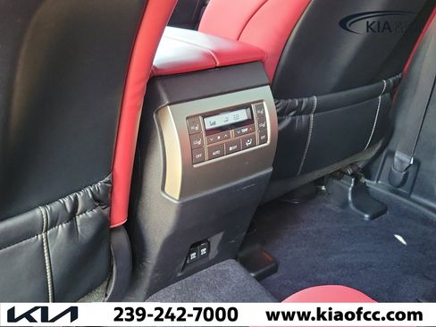 Used 2021 Lexus GX 460 Premium AWD/4WD image 13
