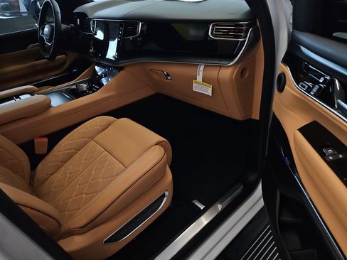 New 2026 Jeep Grand Wagoneer Summit AWD/4WD image 8