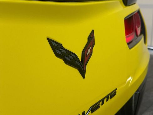 Used 2016 Chevrolet Corvette Stingray Coupe w/ 2LT Preferred Equipment Group image 29