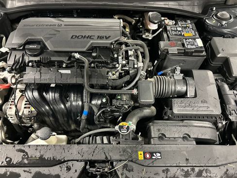 Used 2022 Hyundai Elantra SEL w/ Convenience Package FWD image 24