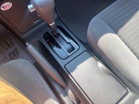 Used 2005 Toyota Camry LE FWD image 21