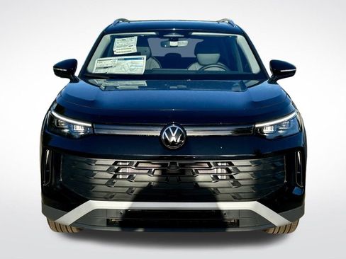 New 2026 Volkswagen Tiguan SE AWD/4WD image 2