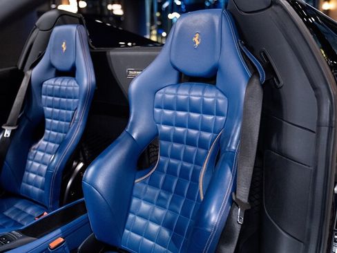 Used 2022 Ferrari F8 Tributo RWD image 21