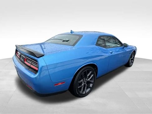 Used 2023 Dodge Challenger R/T w/ Plus Package image 7