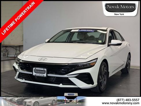 Used 2025 Hyundai Elantra Limited FWD image 4